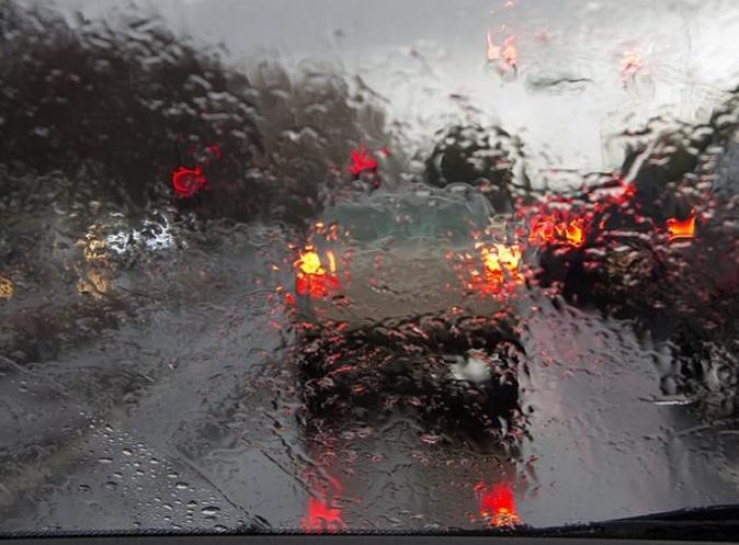 The 4 Most Common Unexpected Driving Situations and How to Handle Them Safely